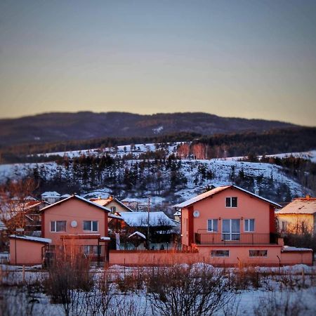 Къщи За Гости Ореха Samokov Exteriör bild