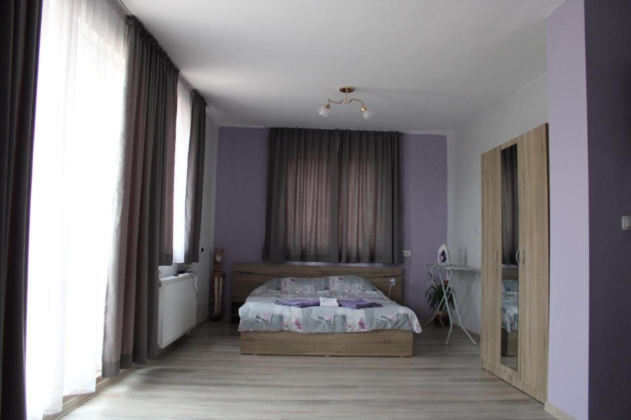 Къщи За Гости Ореха Samokov Exteriör bild