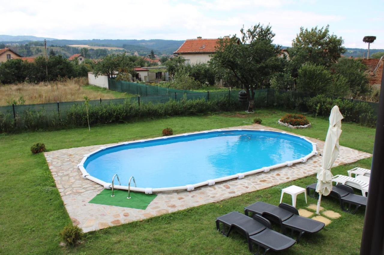 Къщи За Гости Ореха Samokov Exteriör bild