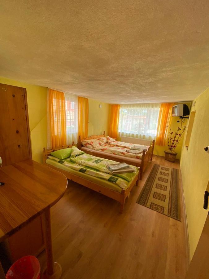 Къщи За Гости Ореха Samokov Exteriör bild