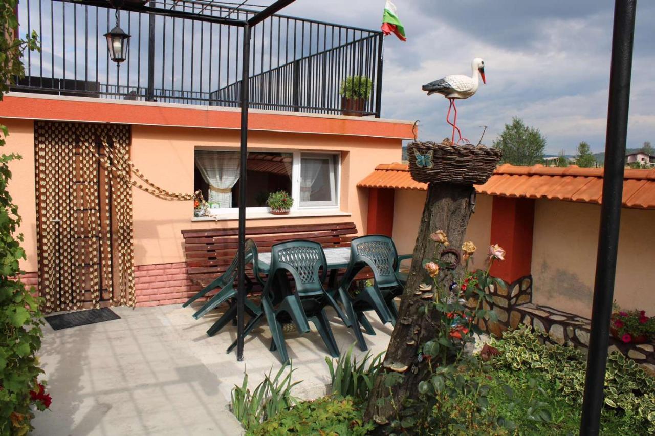 Къщи За Гости Ореха Samokov Exteriör bild