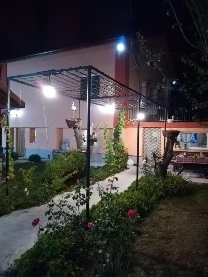 Къщи За Гости Ореха Samokov Exteriör bild